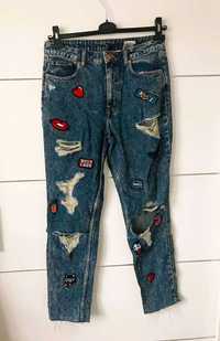 Jeansy z kolorowymi naszywkami H&M, 40