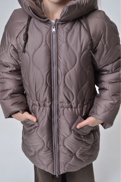 Стьогана зимова куртка для дівчинки