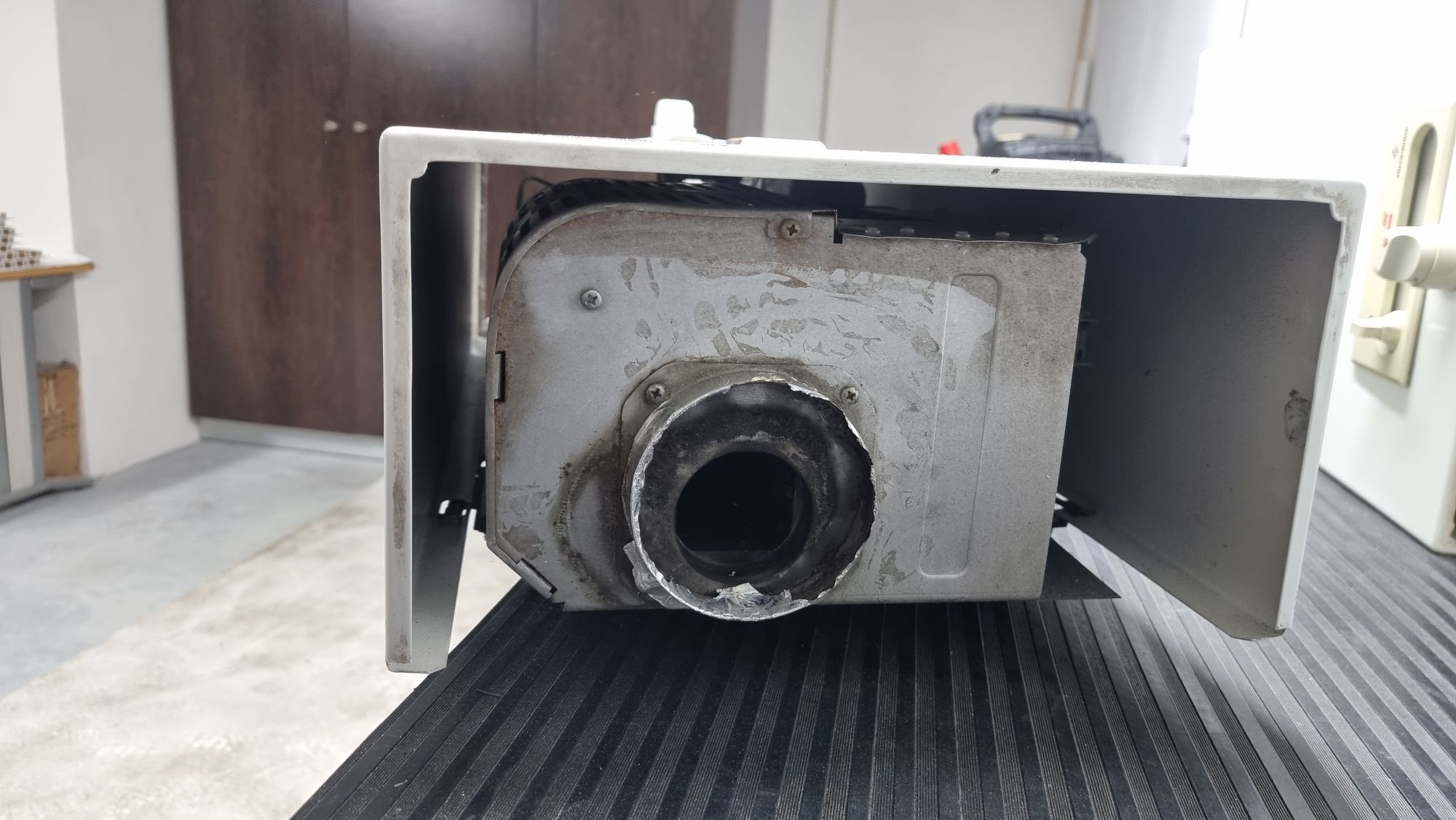 Esquentador Vulcano 11lts ventilado e outro 18lts tiragem natural
