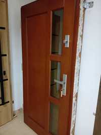 Drzwi drewniane  firmy Agmar. Delikatnie uszkodzone - 50%