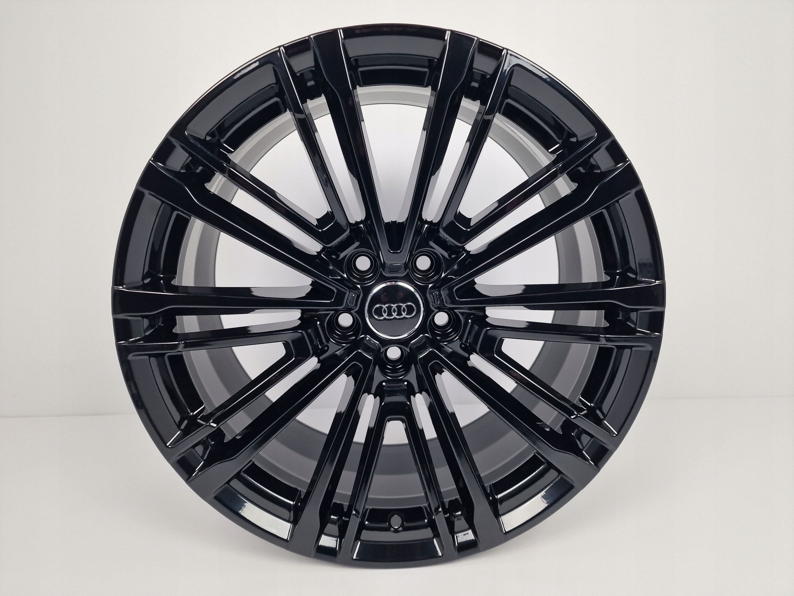 Oryginalne Felgi Audi 19 A4 A5 A6 A7 A8 Q3 Q5 Q7