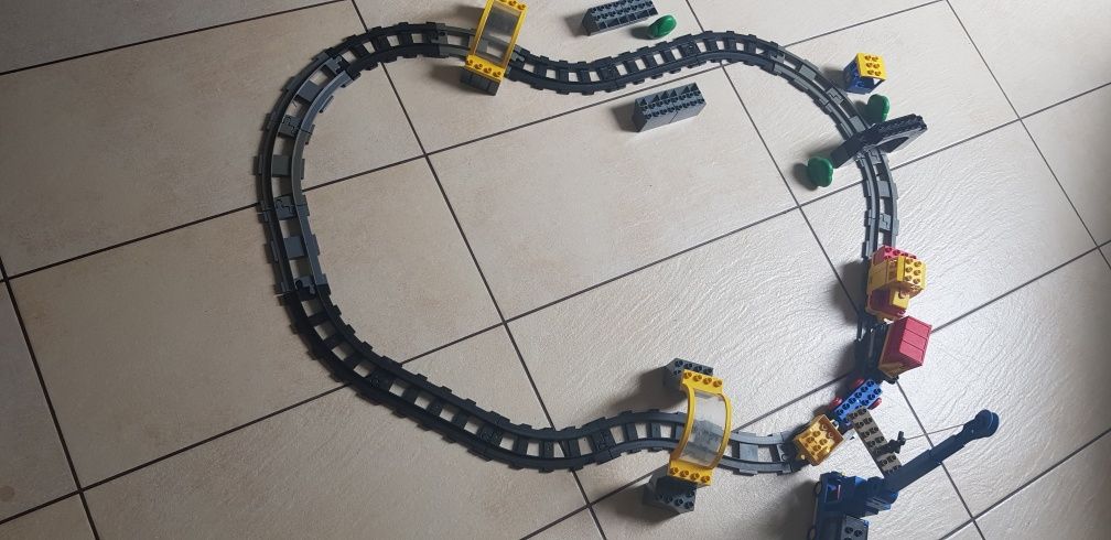 Kolejka elektyczna Lego Duplo