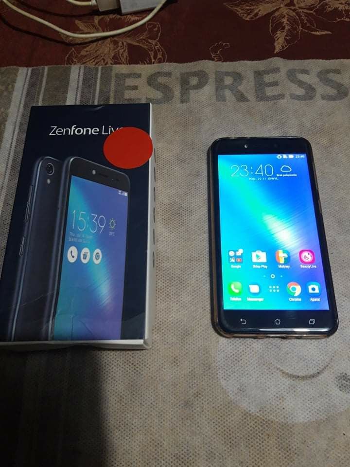 Do sprzedania telefon ASUS zenfone zb501kl