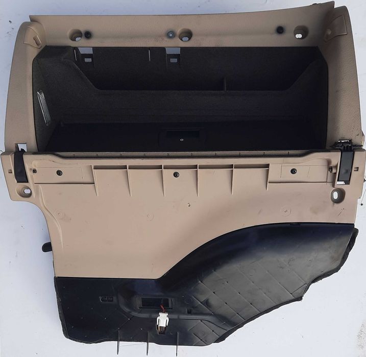 Schowek z lodówką lodówka Audi A4 B6 Bez klapy kolor beżowy Twist