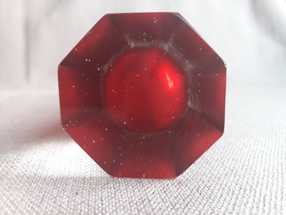 Wazon Murano Sommerso, szkło rubinowe