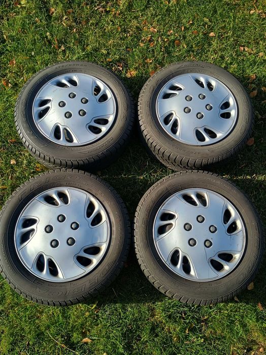 Opony zimowe Dębica frigo 2 175 65 r14 używane