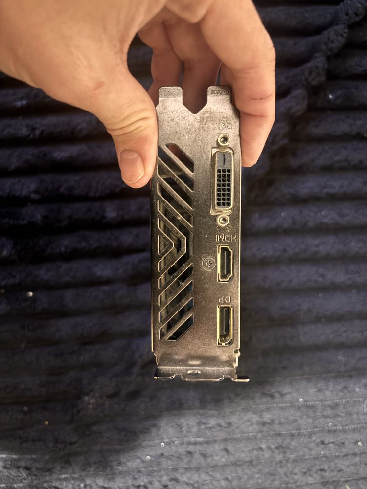1050 2gb gigabyte
