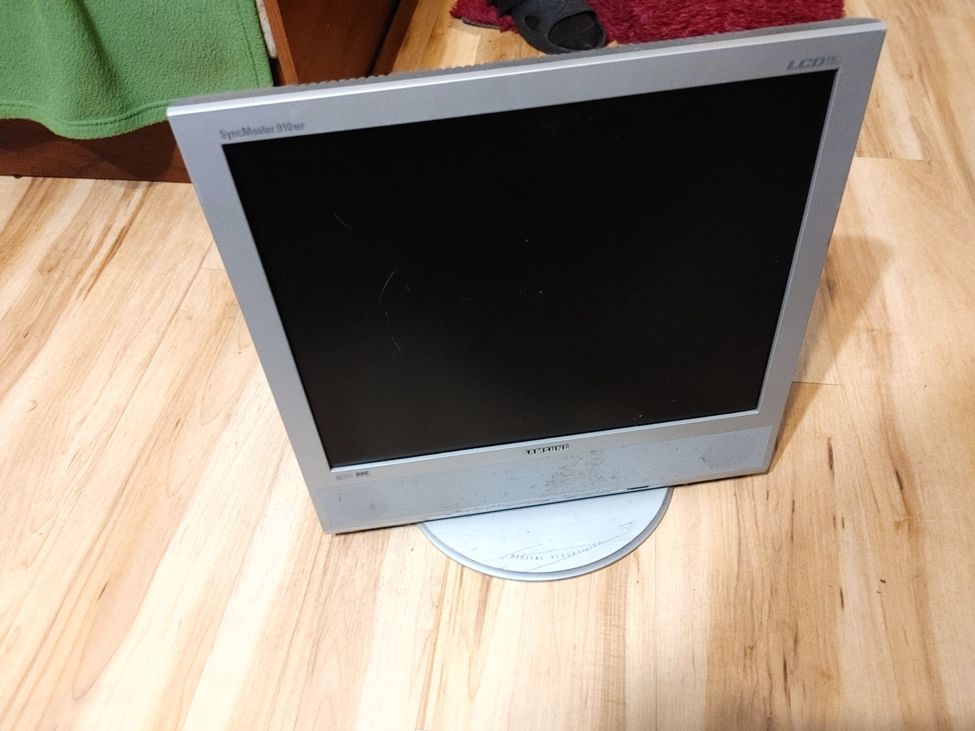 Sprzedam telewizory monitory