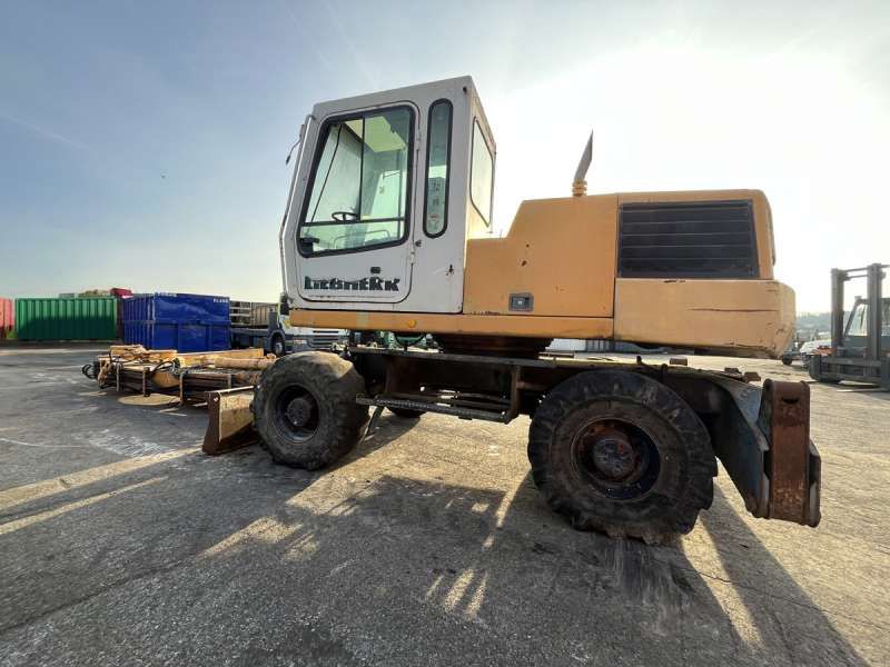 Escavadora Com Rodas LIEBHERR A316 - POUR PIECES