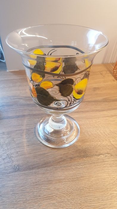 Wazon szklany zdobiony