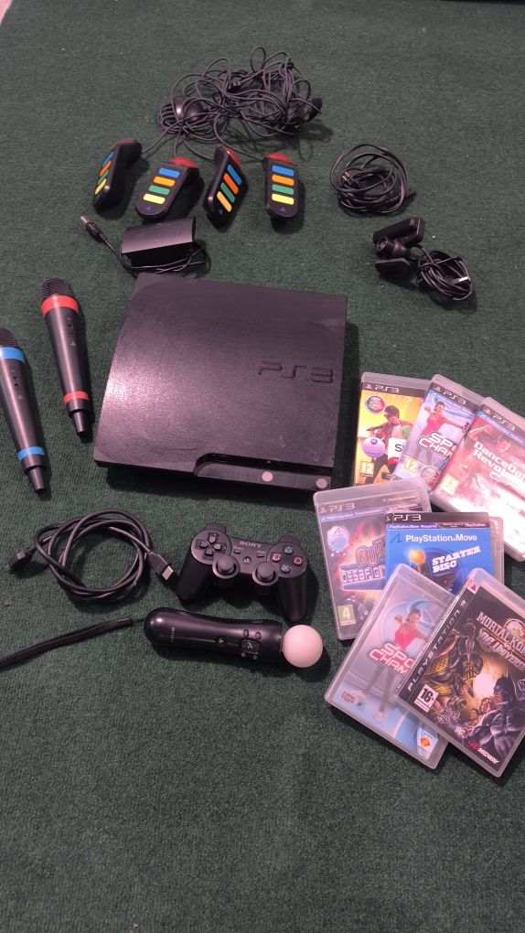 PS3 Desbloqueada, com acessórios