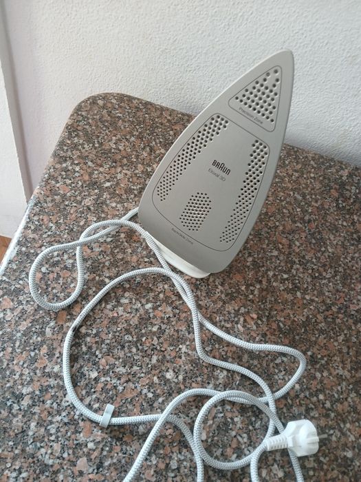 Ferro de emgomar braun
