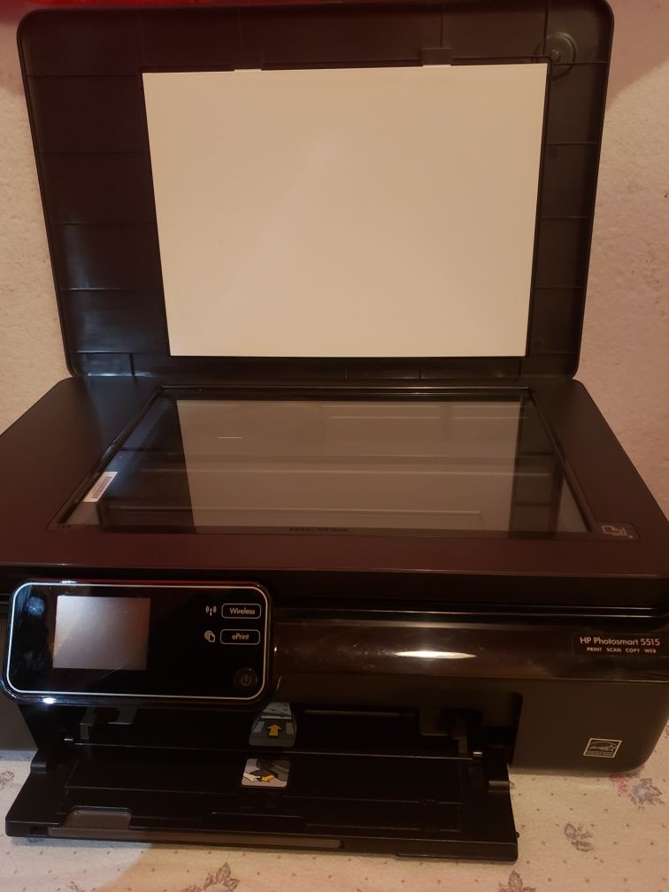 Impressora HP 5515 semi nova