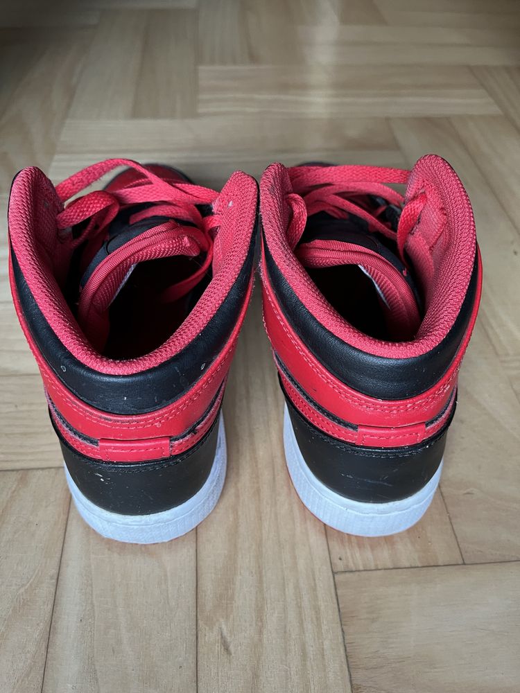 Buty Nike Air Jordan 1 Mid rozm. 38,5 czerwone