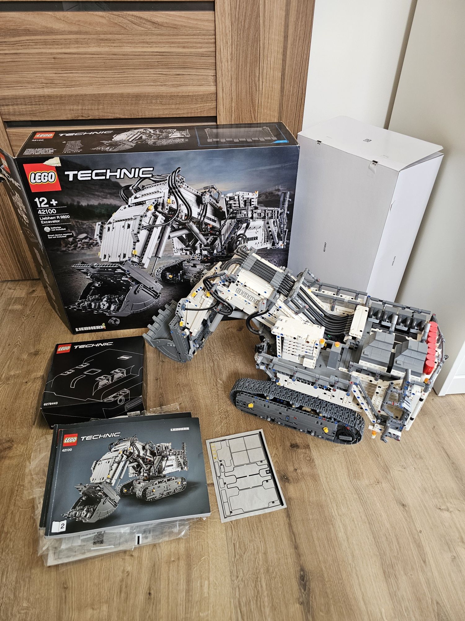 Lego technic 42100 Liebherr
Stan jak nowy
Oryginalny karton, instrukcj