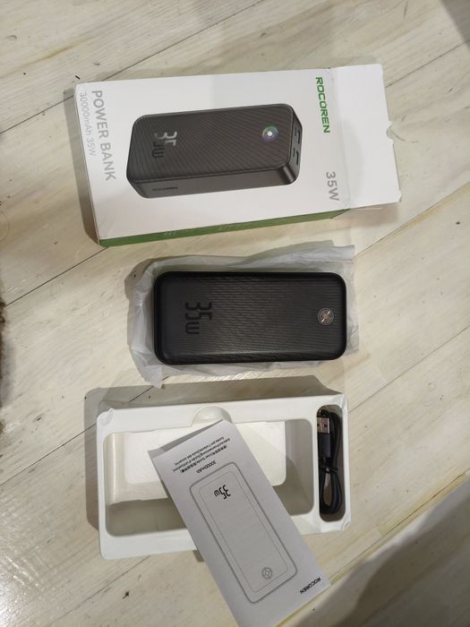 Повербанк Rocoren 35W 30000mAh новий