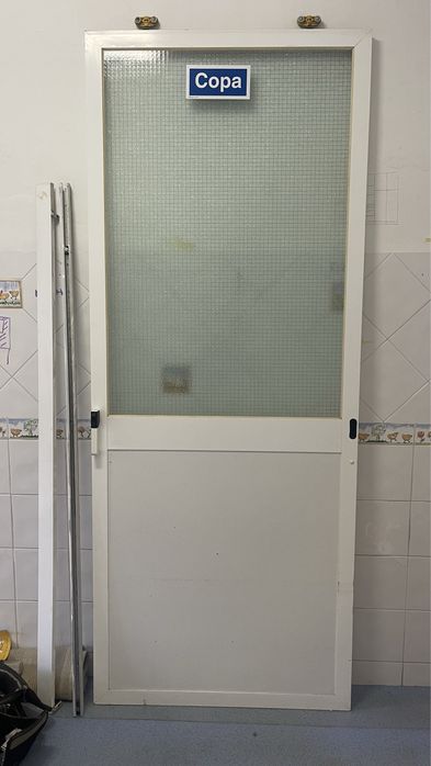 Porta para copa restaurante