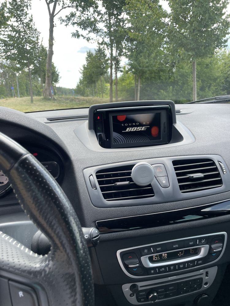 Renault Megane 3  wersja BOSE 1.6 cdti