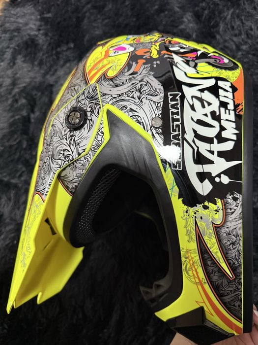 Мотошлем Virtue XL новый