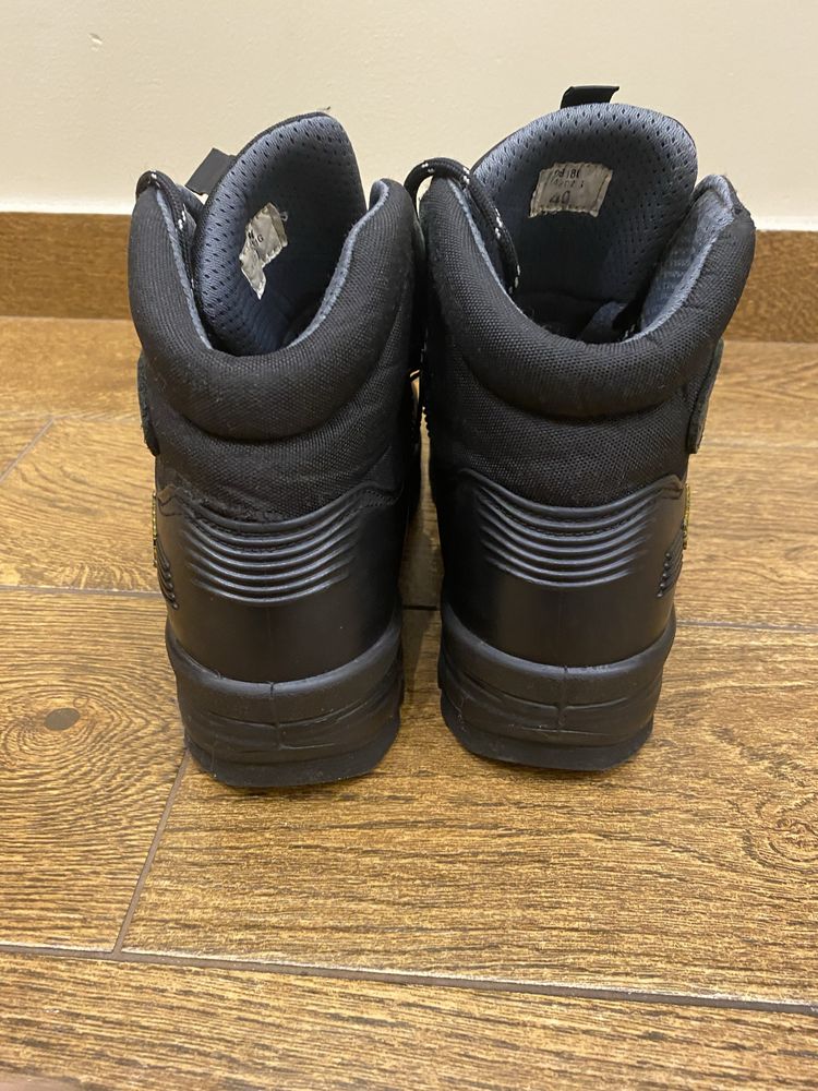 Buty trapery czarne skórzane