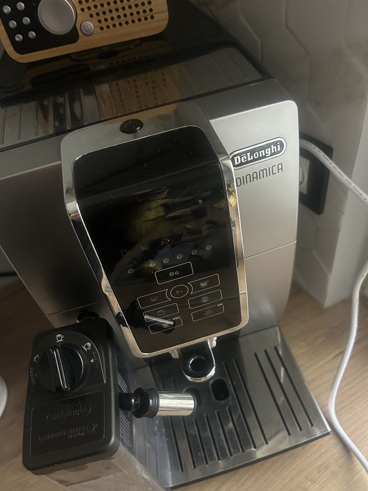 Ekspress do kawy DeLonghi na gwarancji