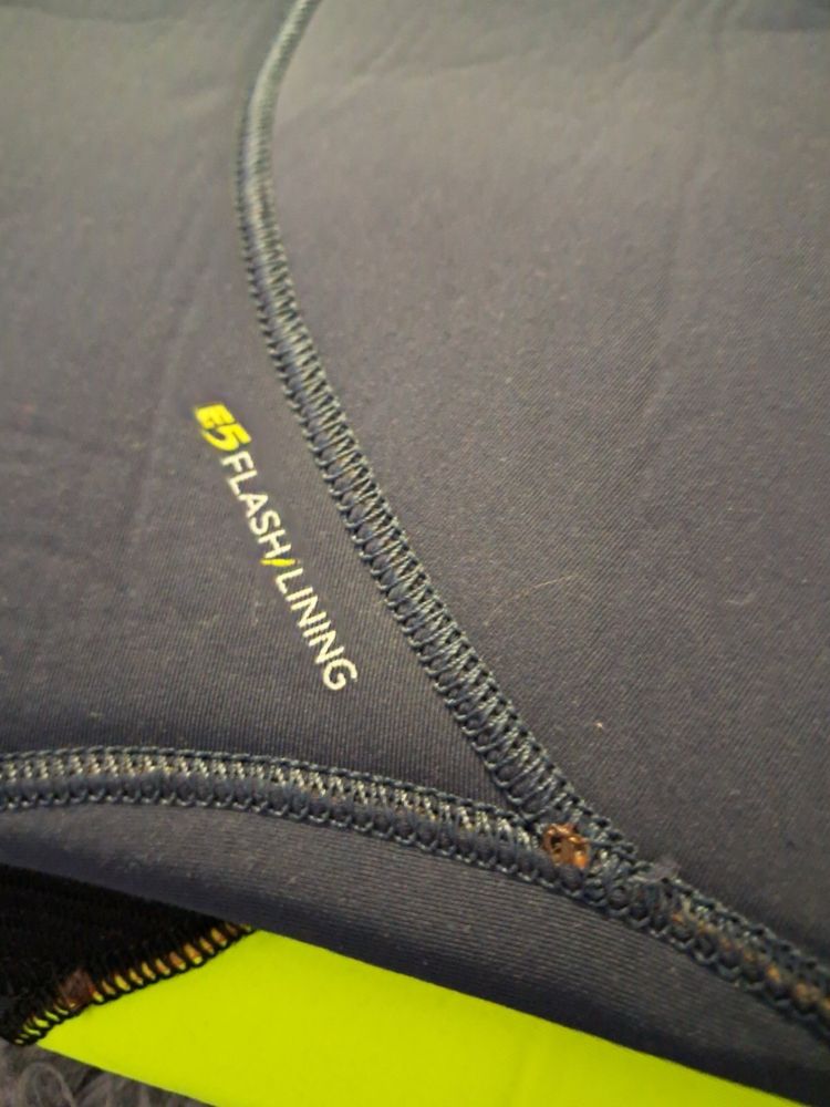 Продам гідрокостюм  ripcurl
