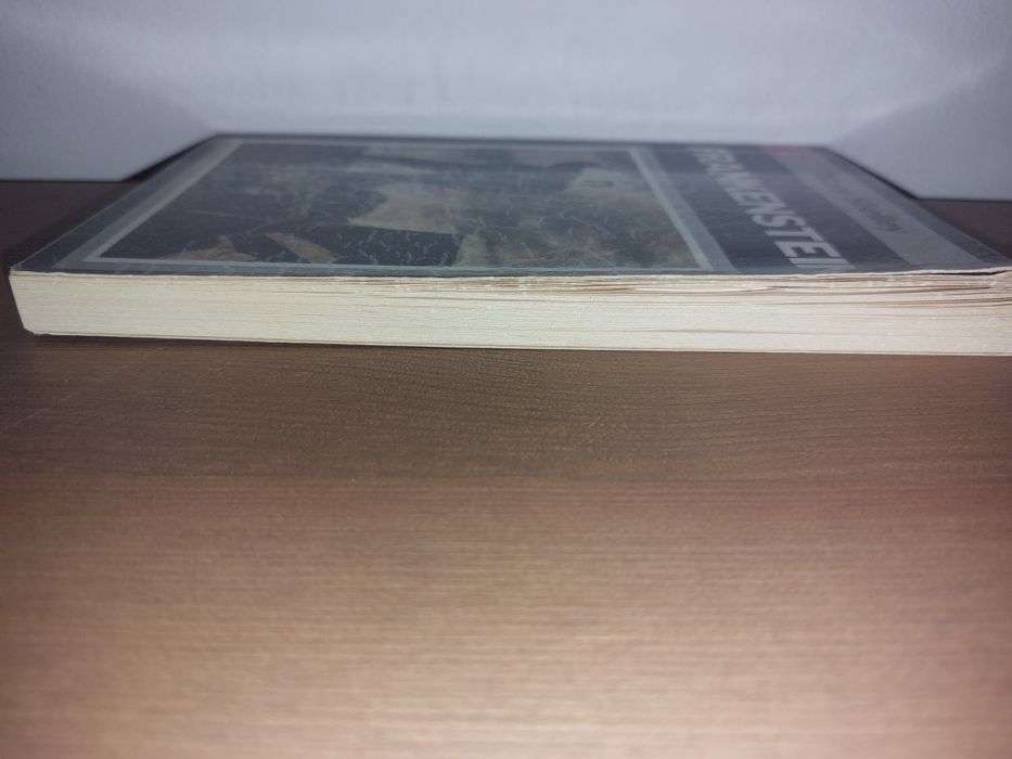 L " Frankenstein " Mary Shelley (Bom estado)