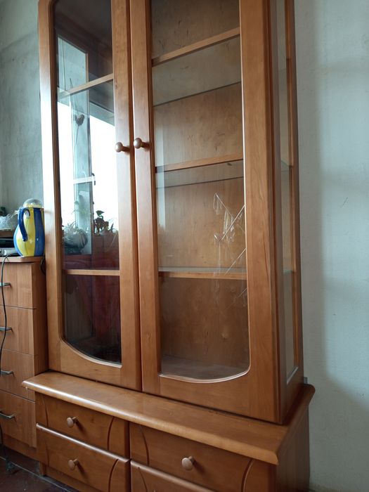 Drewniana przeszklona witryna-oddam za darmo