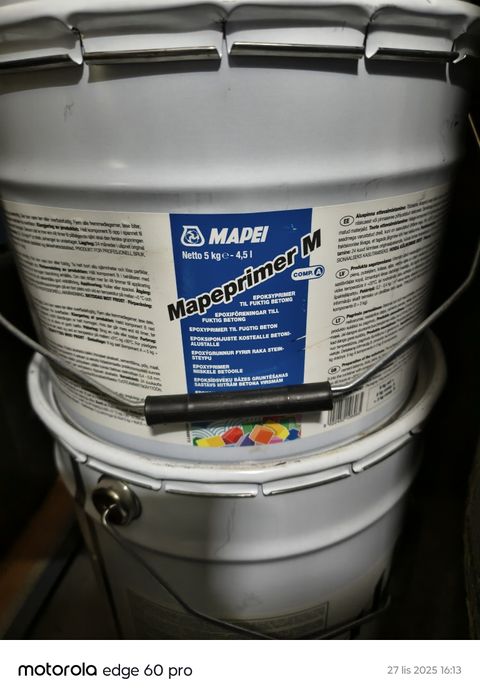 Żywica epoksydowa .