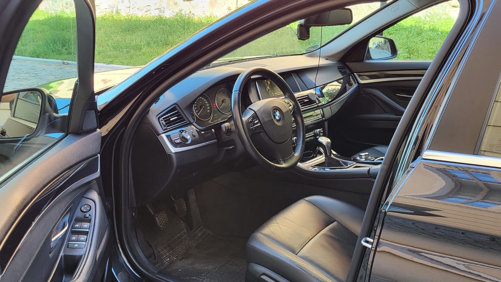 BMW / Seria 5 / 520d Touring / Skóra / Xenon / 190 KM