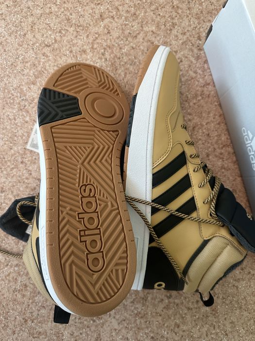 Нові зимові кеди Adidas