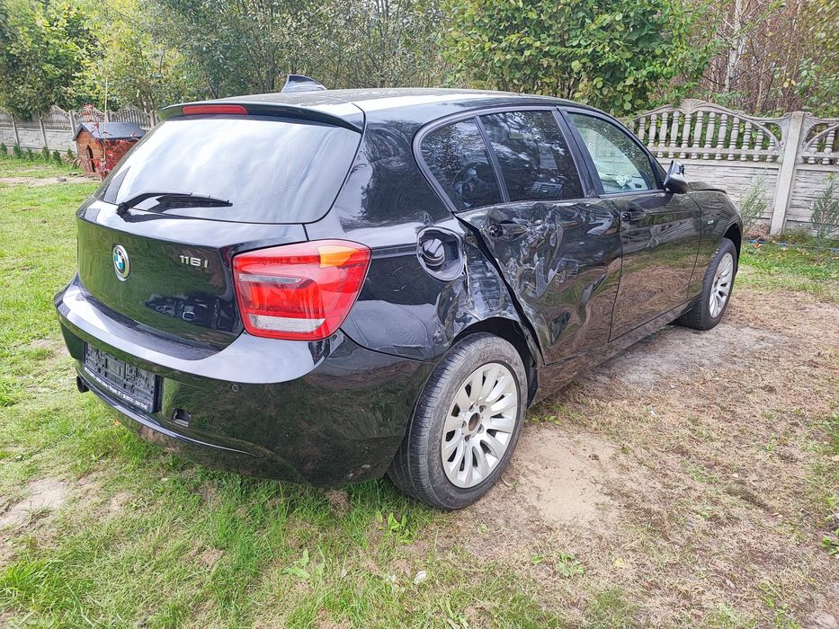 BMW F20 116i N13B16 na części klapa sterownik skrzynia drzwi lampa