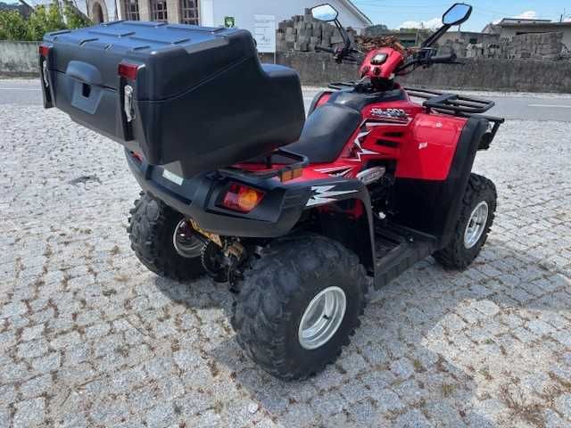 Moto 4  Dinli DL-902-450cm3 Extra  Box para 2 capacetes com encosto