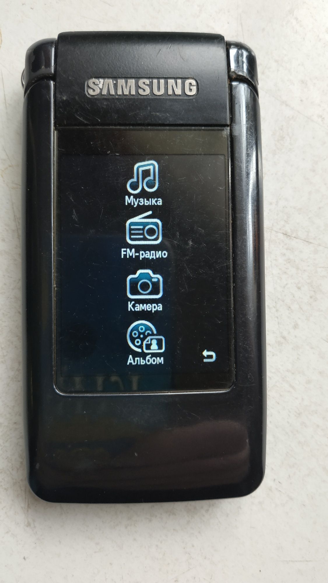 Samsung b5702, d780, g400