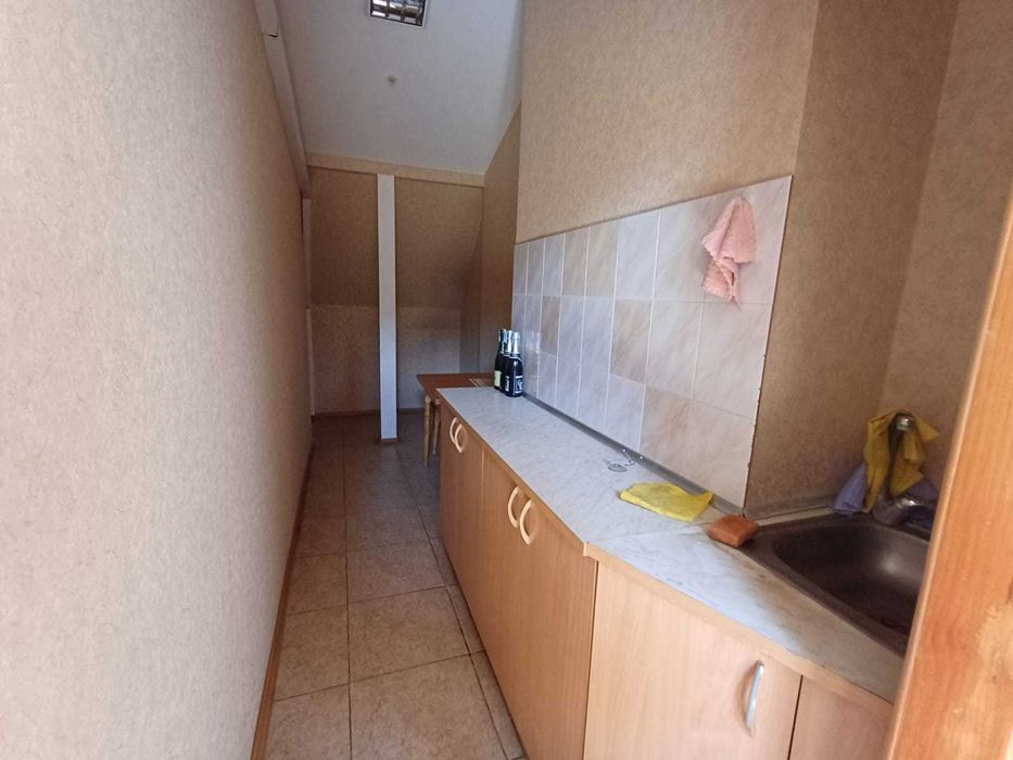 360м2 три поверхи по 80м2+підвал