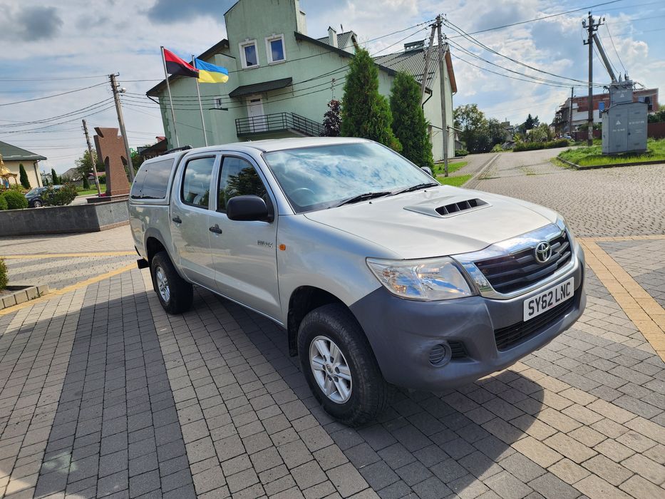 Toyota Hilux 2.5 diesel 2014 рік ІДЕАЛ!