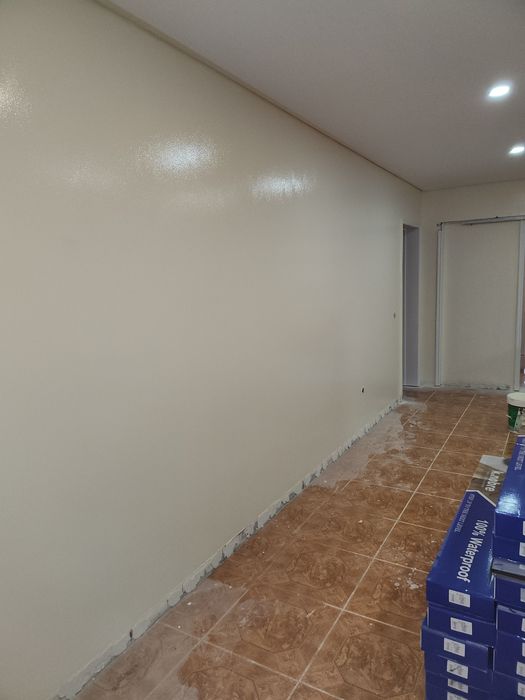 Aplicador de flutuante e pintura