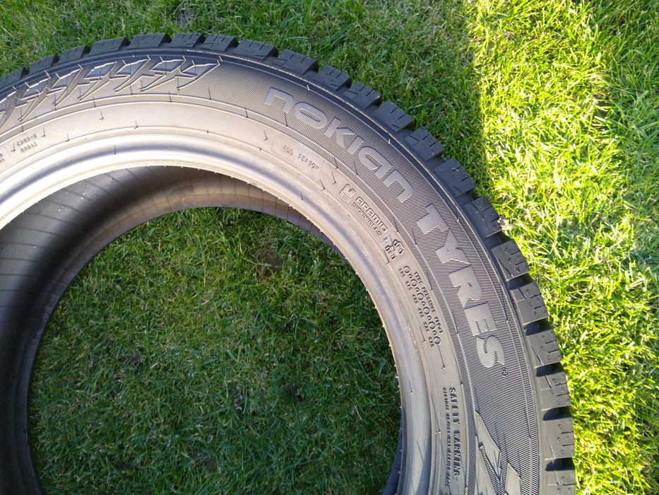 opona 225/55/17C Nokian Seasonproof C 1 sztuka 8mm 2021