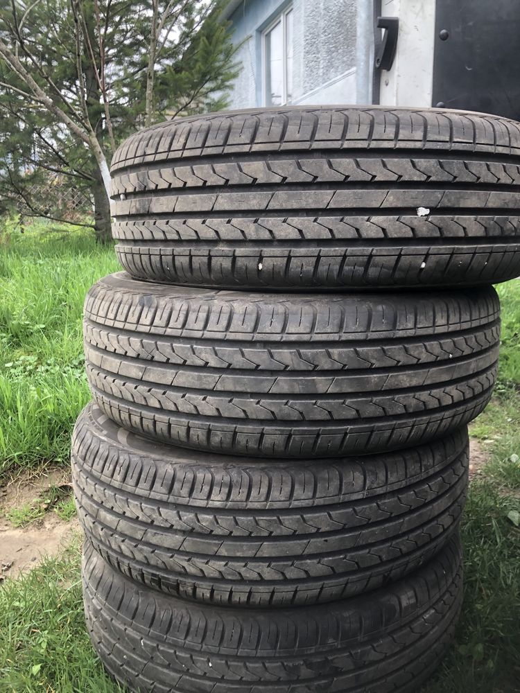 Зимня резина 215/65 R15 з дискати