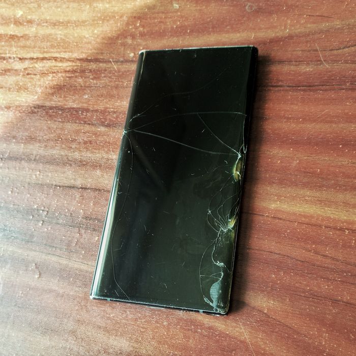 Samsung Galaxy note s10 8/256 побитий