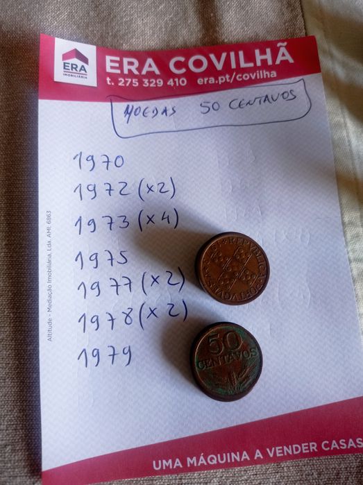 Conjunto de moedas antigas