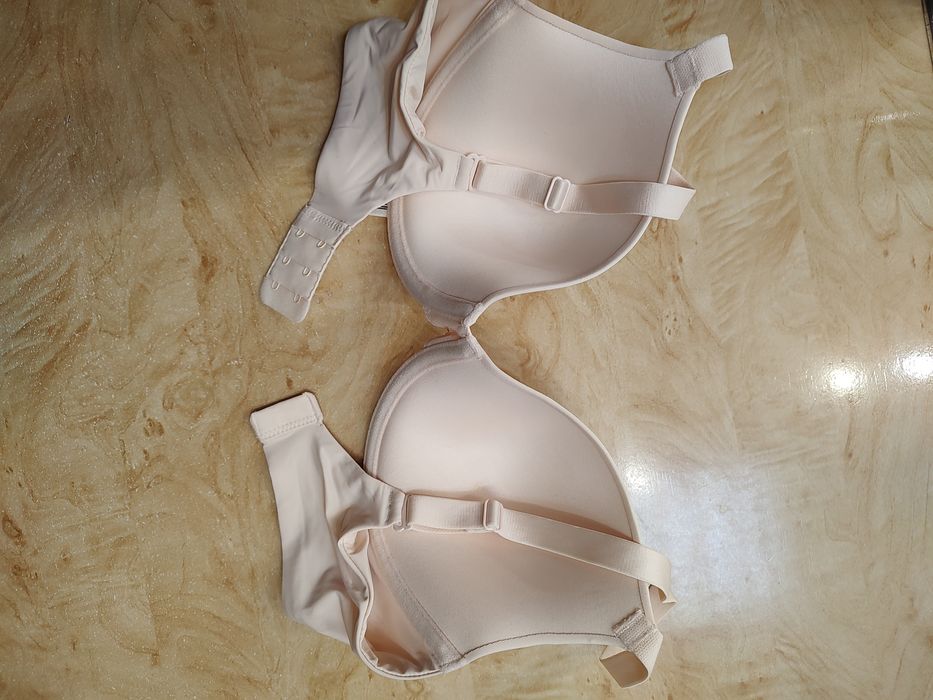 Базовий гладкий бюстгальтер з невеликим пушап Balaloum