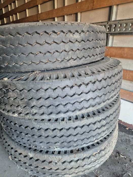 Opona Opony 1200R20 12.00R20 1200x20 Budowlane Szosowe Rolnicze