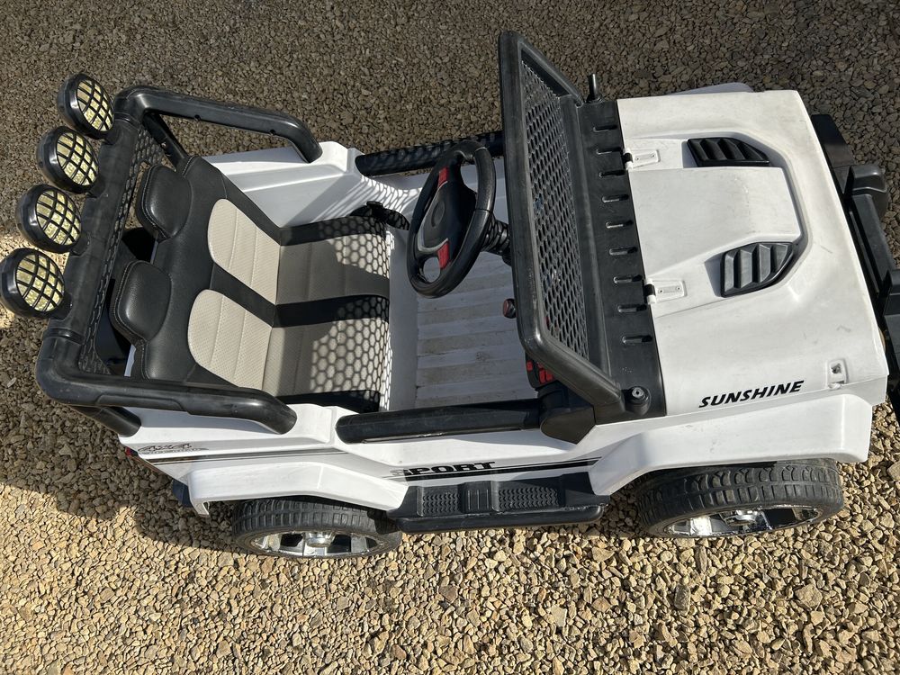 Auto na akumulator Jeep 4x4