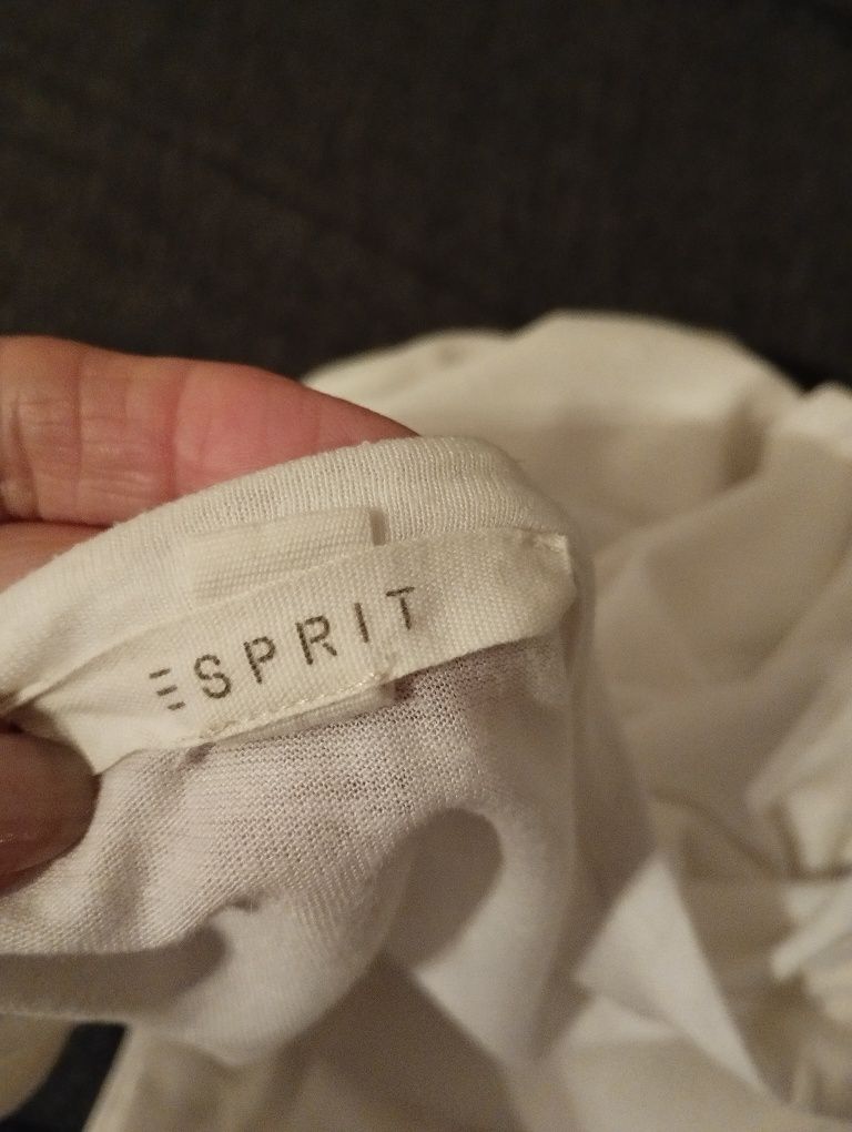 eleganckia bluzka, Esprit