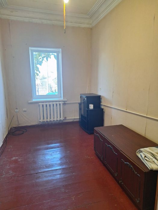 Здам пів будинка