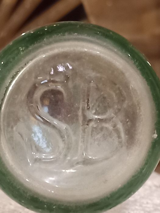 Garrafa antiga de laranjada pirolito