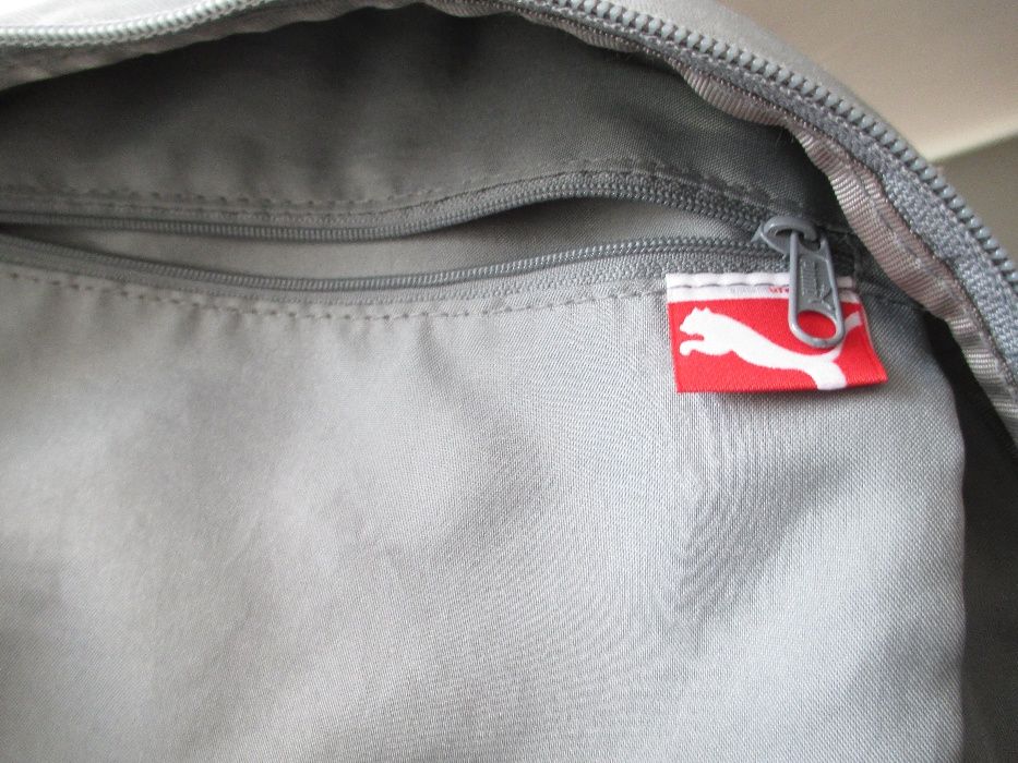 Mochila PUMA em tons Rosa e Cinzento