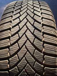 Opona Bridgestone 215/55R17