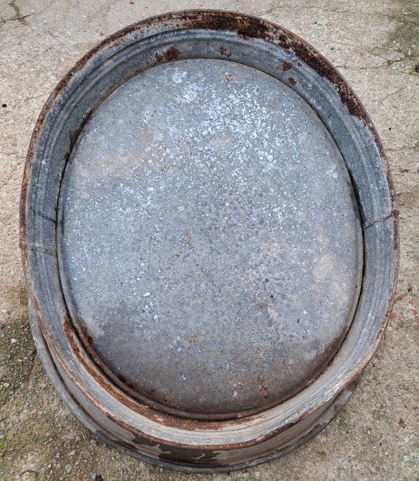 Banheira antiga para decoração